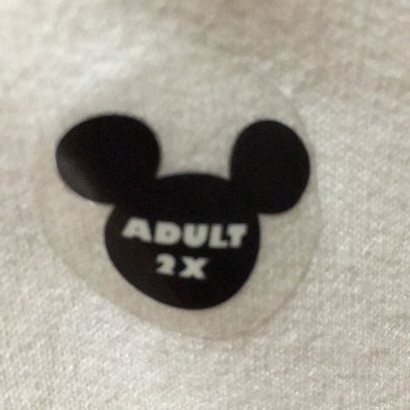 Disney sweatshirt NWOT - Picture 3 of 4